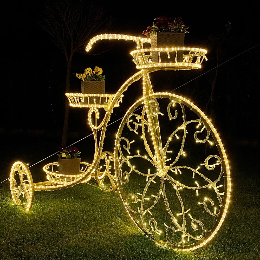 Construcții luminoase pentru parcuri